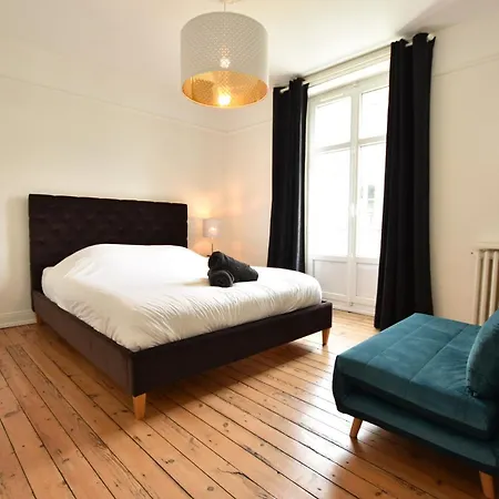 Hotel Particulier Le Tremolieres Cholet Chambre photo