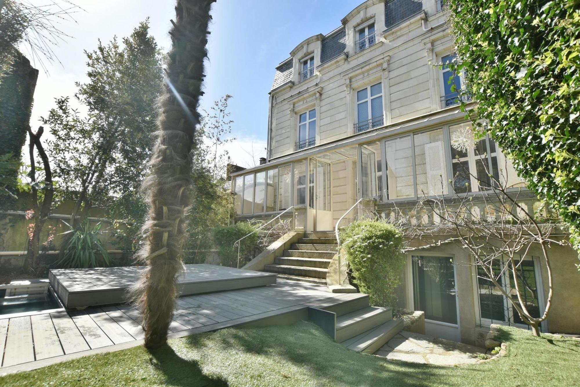 Particulier Le Tremolieres Holiday home *